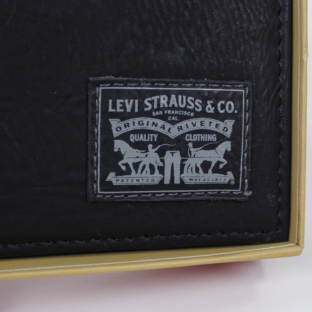Levi's Men's RFID Blocking Passcase Bifold Leather Wallet - Black NIB
